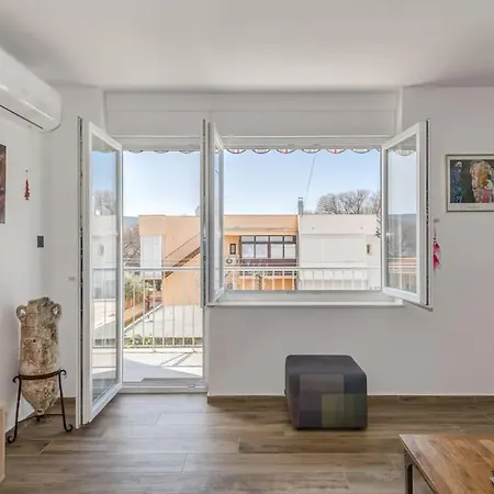 Bells & Whistles Apartman *